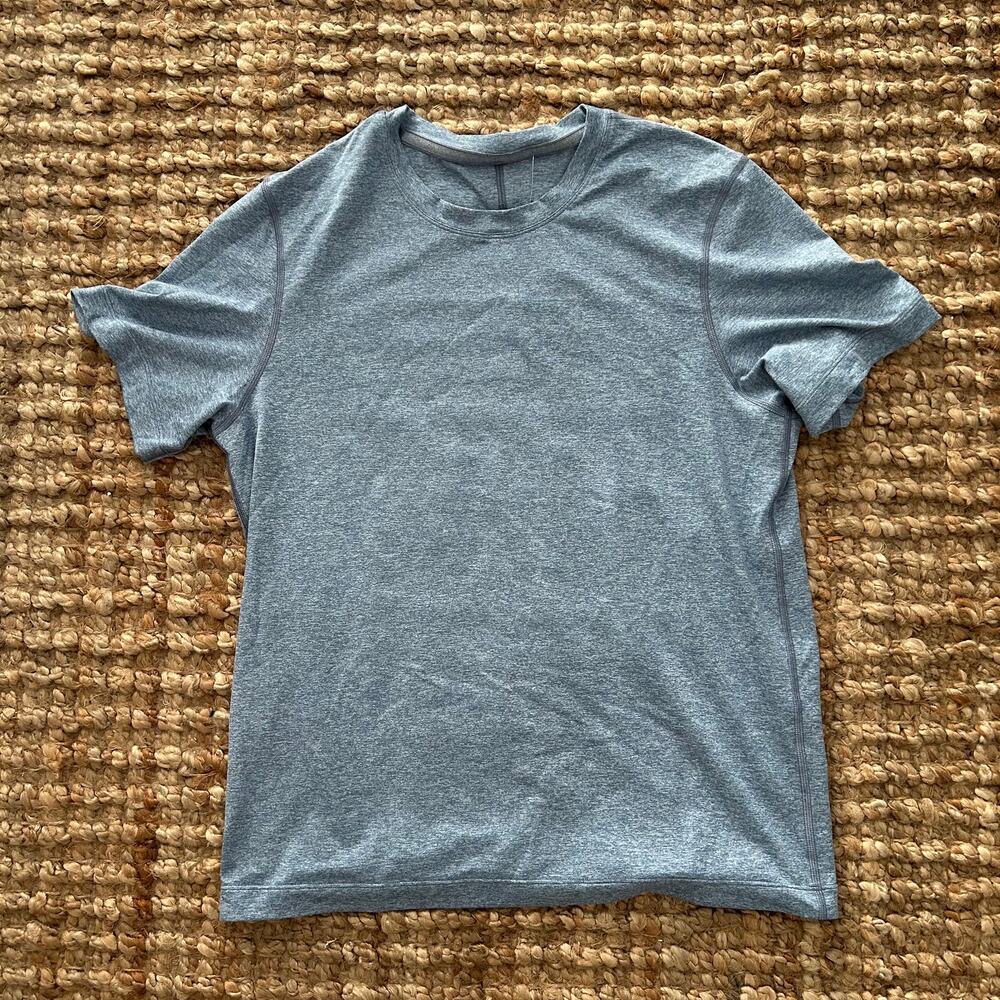 Lululemon Men’s Heathered Blue Performance Crewneck Tee L Est Tag Missing